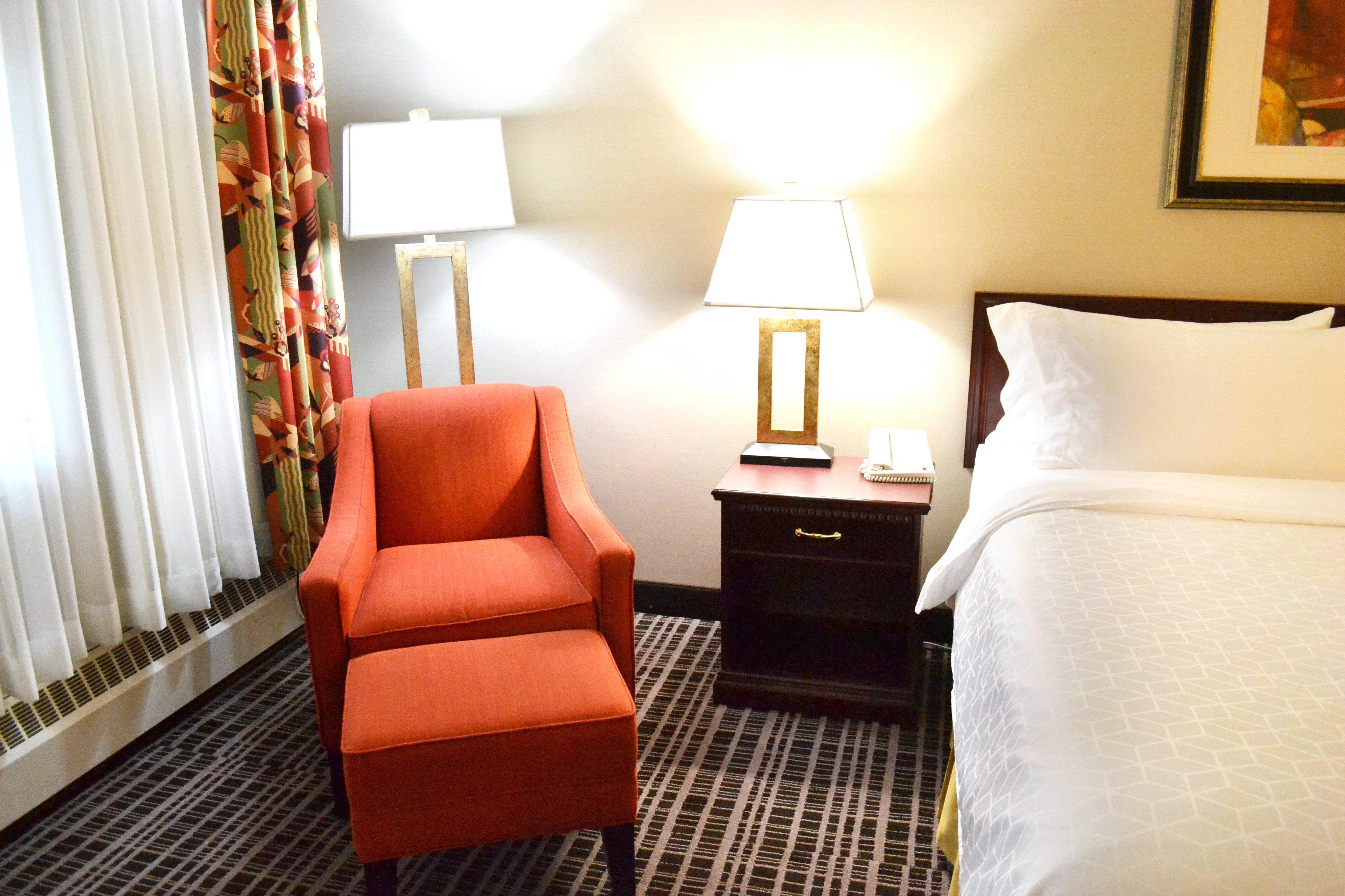 Holiday Inn Express Red Deer By Ihg Екстер'єр фото