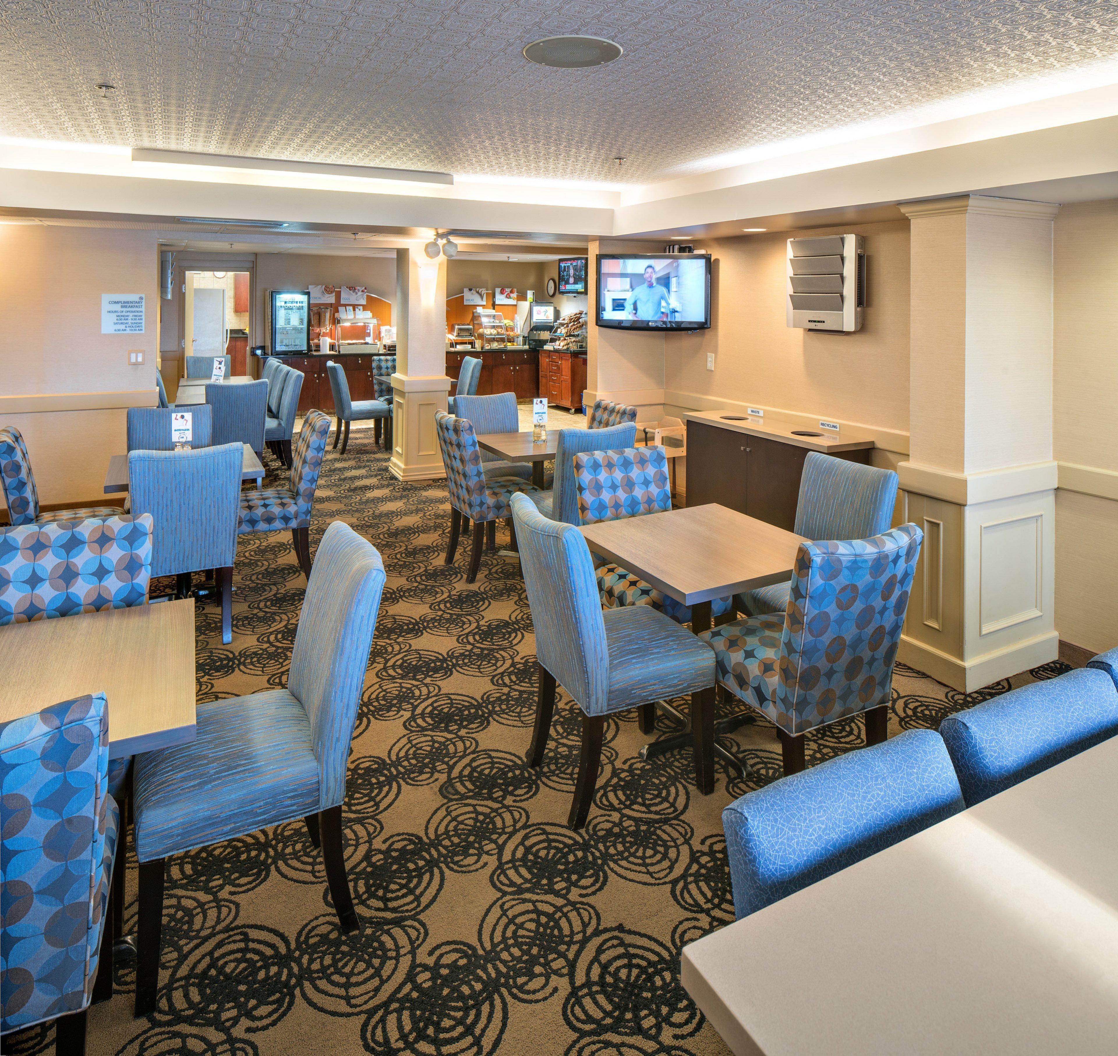 Holiday Inn Express Red Deer By Ihg Екстер'єр фото