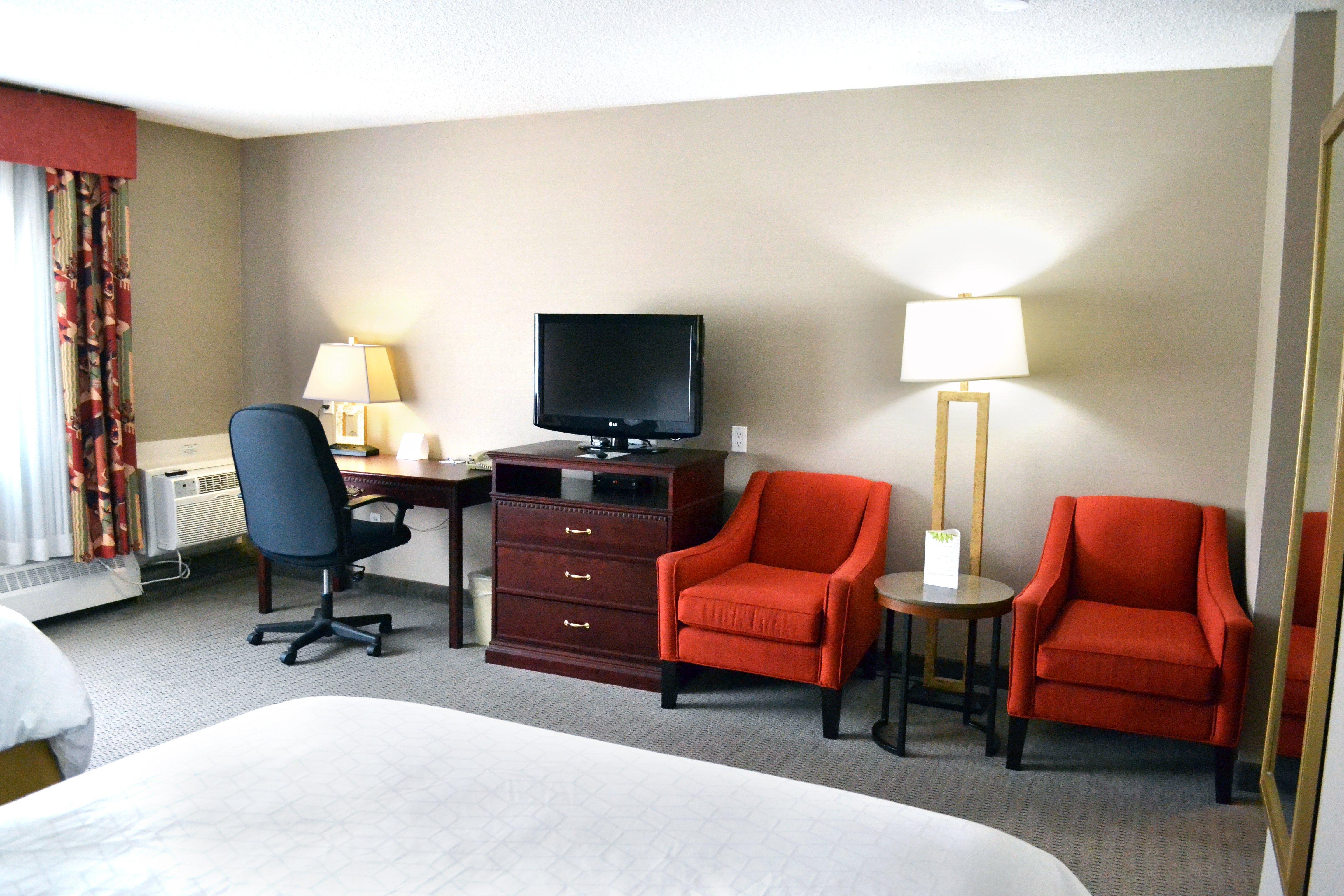 Holiday Inn Express Red Deer By Ihg Екстер'єр фото