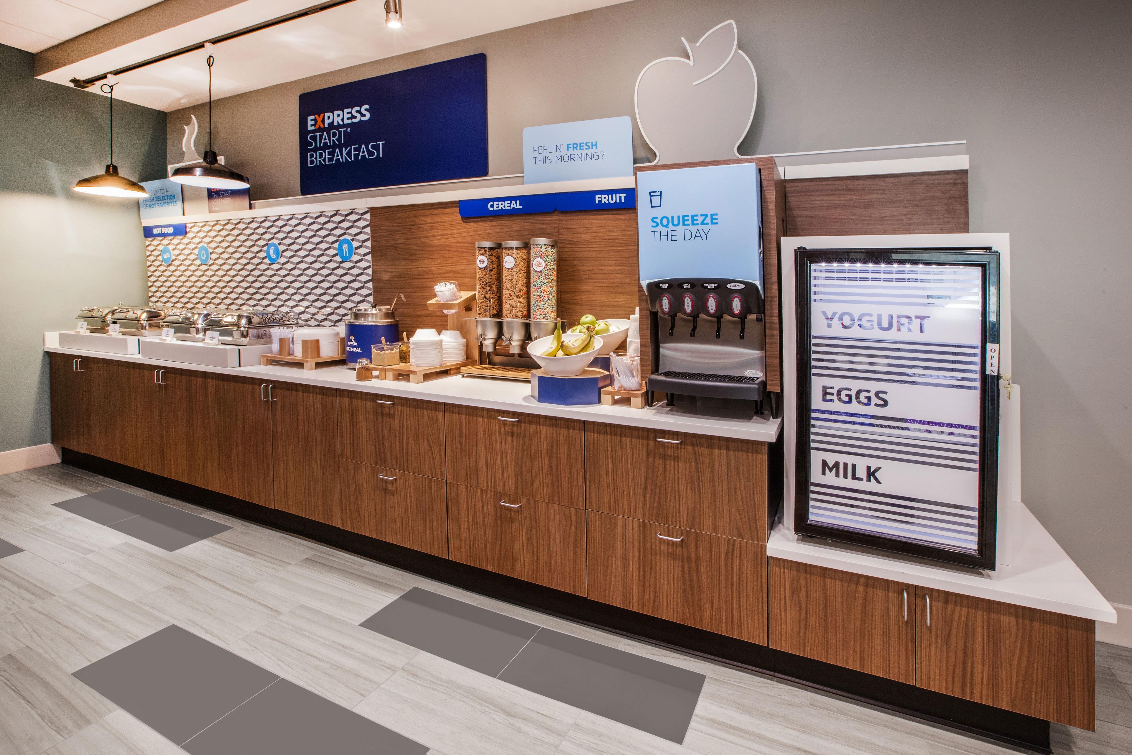 Holiday Inn Express Red Deer By Ihg Екстер'єр фото
